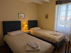 3 chambres, Wi-Fi gratuit, draps fournis