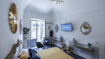 2 Schlafzimmer, Zimmersafe, Schreibtisch, Bügeleisen/Bügelbrett