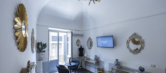 Una splendida Suite in un Palazzo Storico del XVII secolo con ascensore.