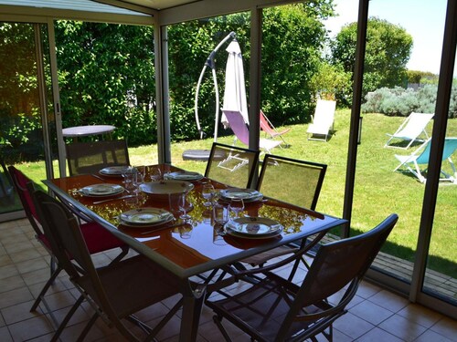 Gîte charentais rénové, vue vignobles, proche Angoulême