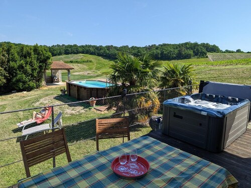 Maison isolée avec piscine privée et spa, Charente
