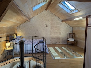 2 bedrooms - Secluded house with private pool and spa, Charente (Montignac-le-Coq)