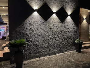 Exterior - Riivana Leisure Tavern (Lekki)