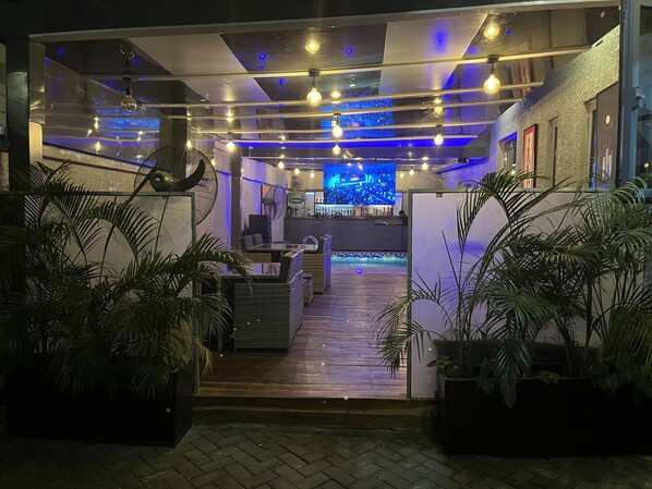 Free daily English breakfast - Riivana Leisure Tavern (Lekki)