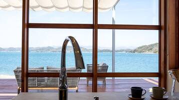 Deluxe Villa | 1 bedroom, free WiFi, bed sheets