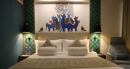 THE CRUZE PREMIUM BOUTIQUE HOTEL