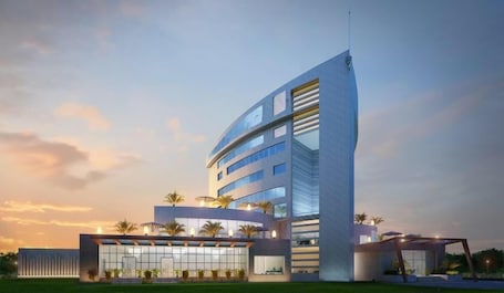 Front of property. THE CRUZE PREMIUM BOUTIQUE HOTEL