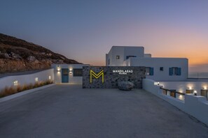 Property entrance - Mandilaras Village (Naxos)
