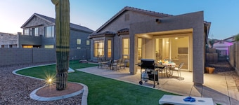 31 Day Rental: Park View, Near Golf & Trails, Comm Htd POOL & Spa, Putt Green, Corn Hole