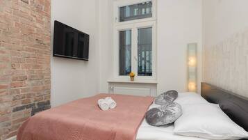 1 bedroom, iron/ironing board, WiFi, bed sheets