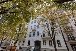 Exterior - Sunny Apartment in Powiśle | Remote Work | Pets (Warszawa)