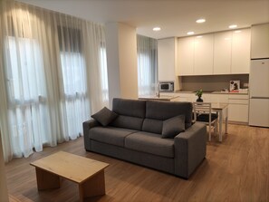 Basic Apartment | Living area | Flat-screen TV - IBERFLAT APARTAMENTOS TRINIDAD (Castelló de la Plana)