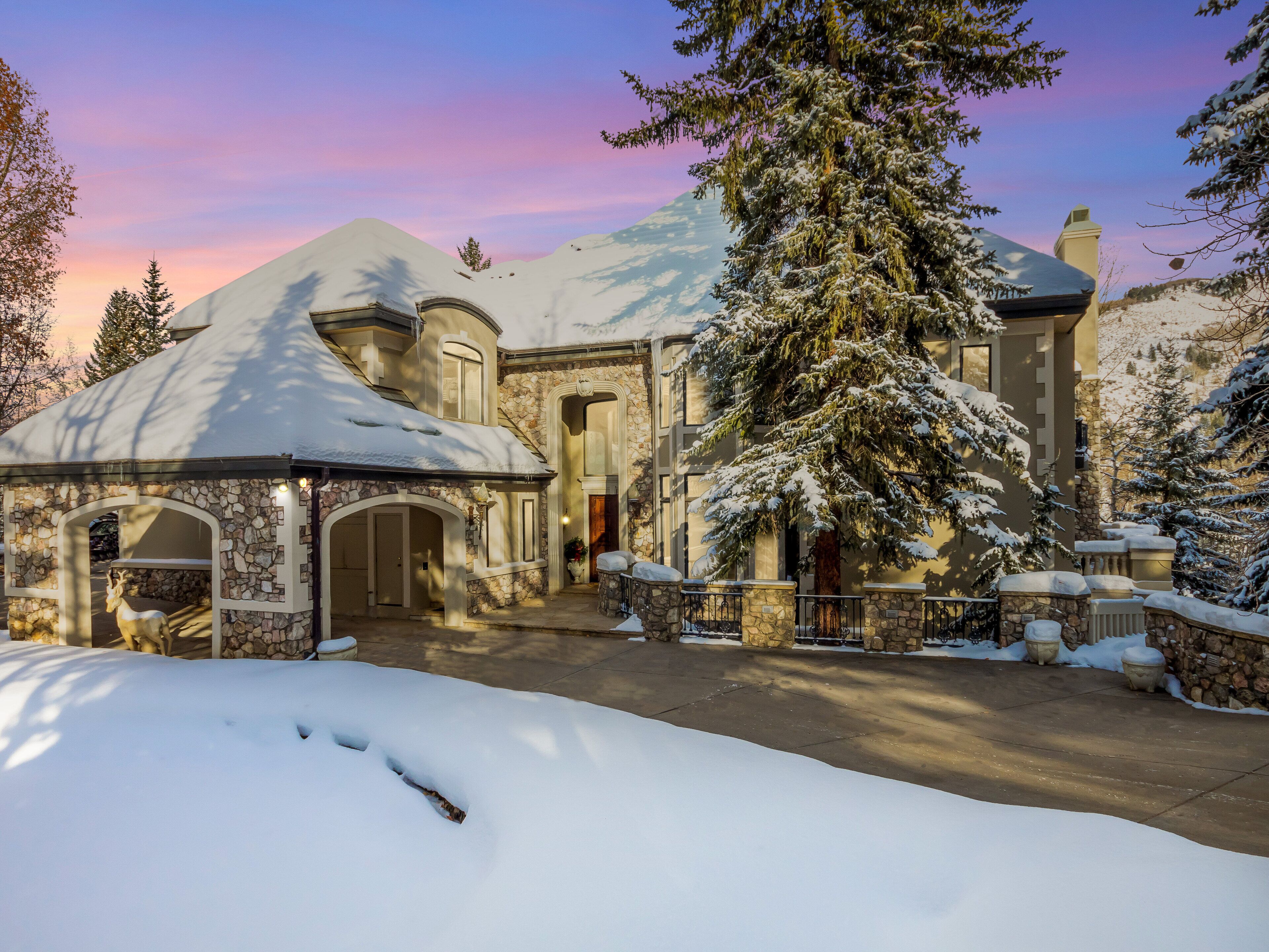 Holden Road Manor by InvitedHome | 2 Kitchens, Hot Tub, Gym, 12k Sq.Ft.