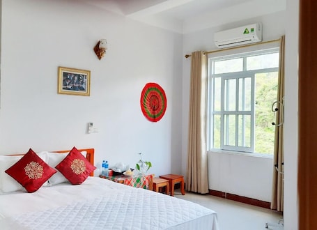 Deluxe Room. Viet Hoang Hotel Bao Lac