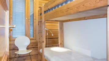 3 makuuhuonetta, internet