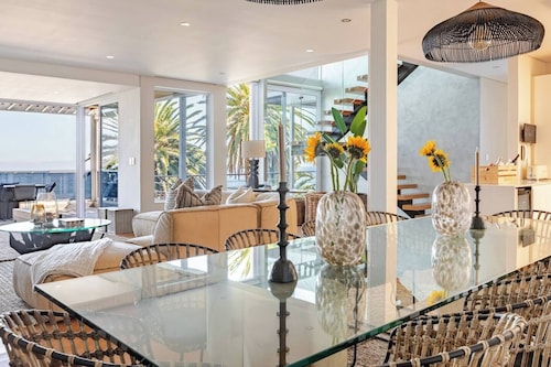 Mermaids Bay-400m from the beach -gym, heated pool