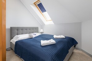 Appartement, 2 chambres, balcon, en bord de plage