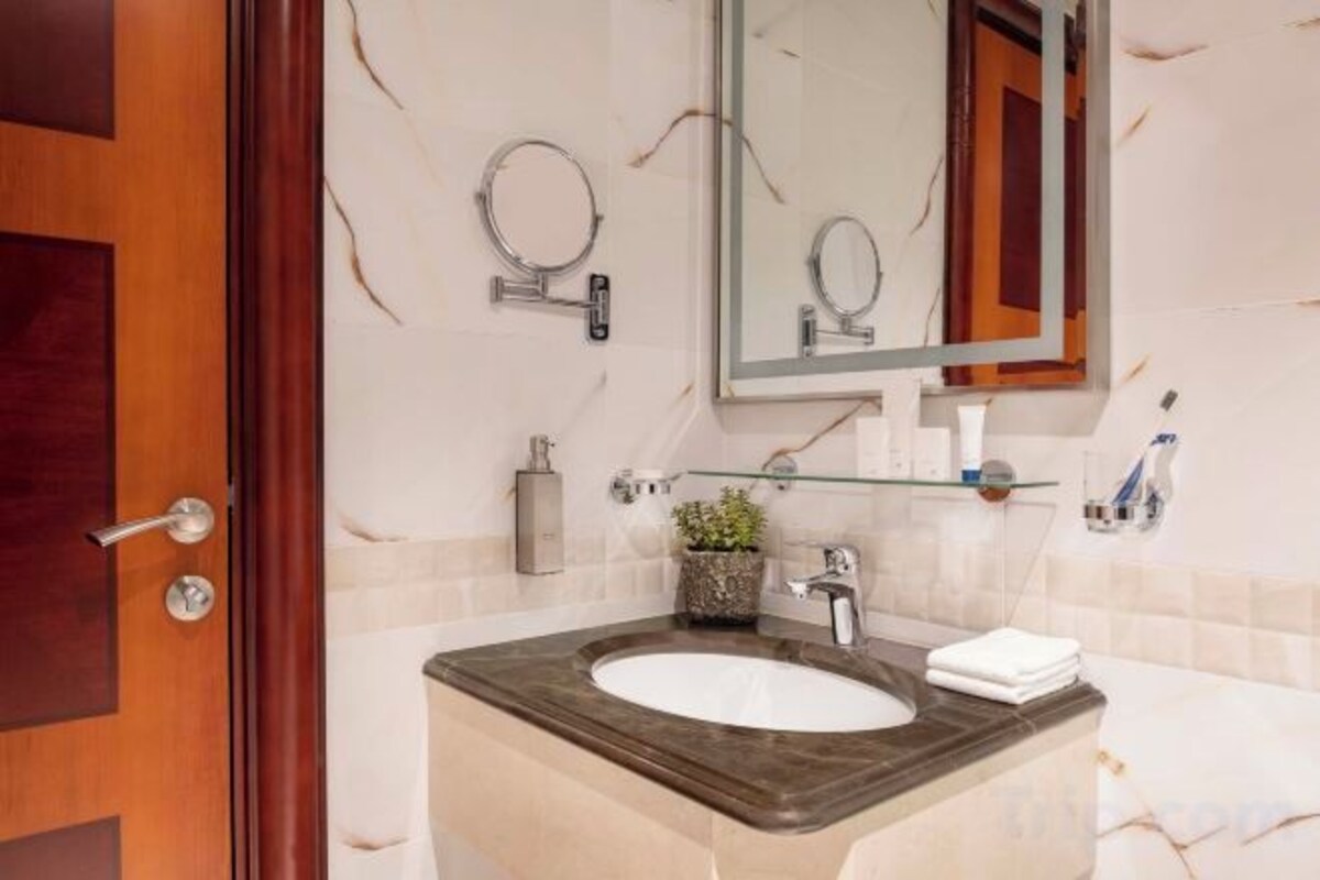 One-Bedroom Executive Room
