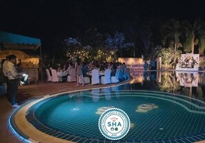 Outdoor pool - Major Grand Hotel (Chum Phae)