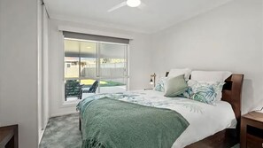 4 habitaciones, tabla de planchar con plancha y wifi gratis 