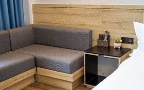1 habitación, escritorio, wifi gratis y ropa de cama