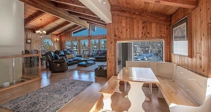 Waterfront Home on Double Lot - Boat Dock, Hot Tub