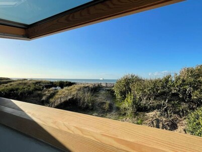 Villa Sangatte: direct access to the beach