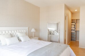2 habitaciones y escritorio