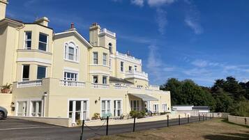 Apartment | Exterior