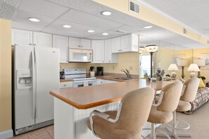 Fridge, microwave, stovetop, dishwasher