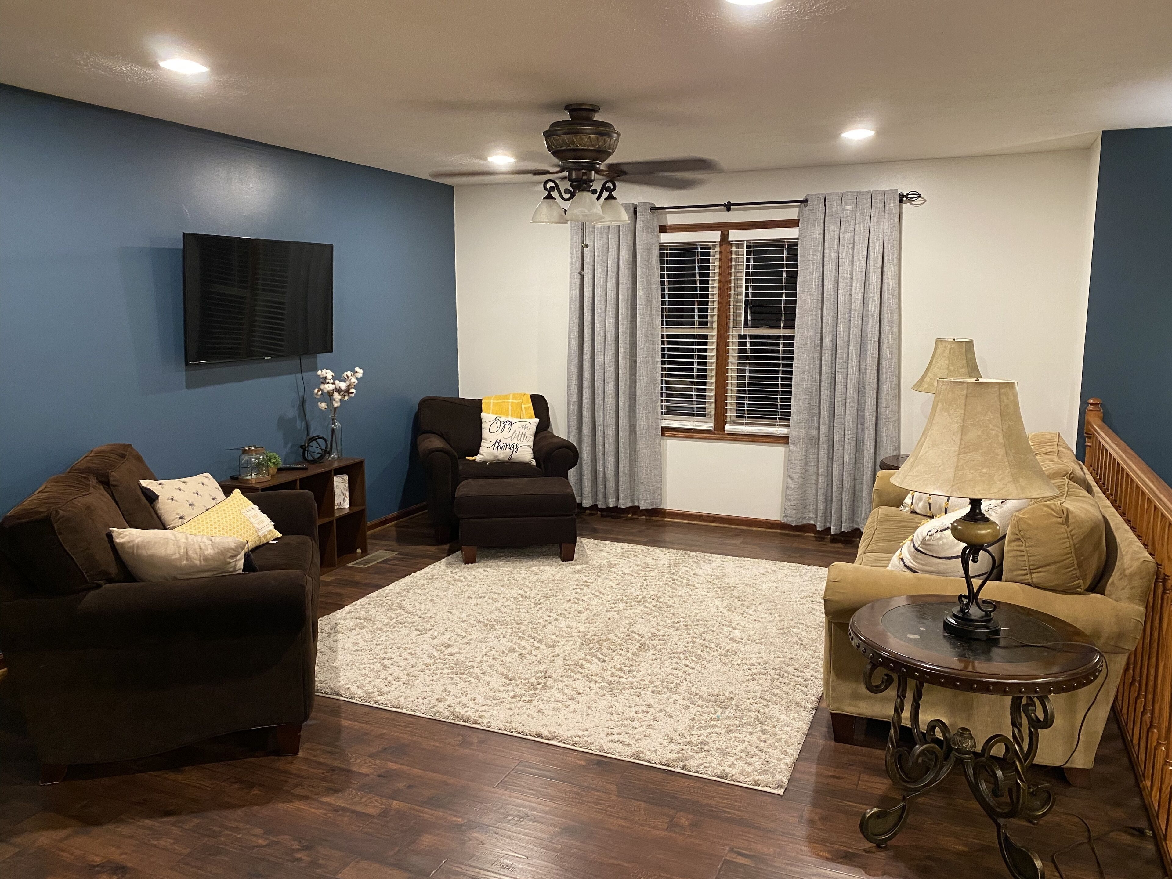 Smart TV, chimenea y tenis de mesa 