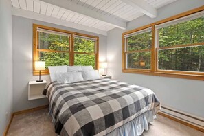 3 habitaciones, tabla de planchar con plancha, wifi y ropa de cama 