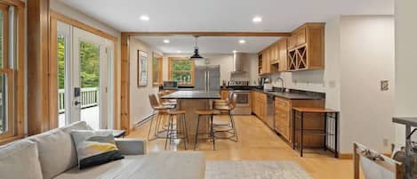 Télévision, cheminée