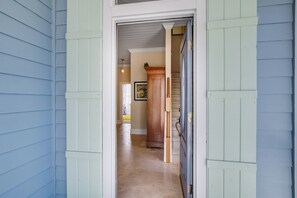 Maison, 3 chambres | Intérieur