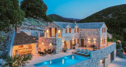 Luxury and stone Villa Ani with a heated pool
