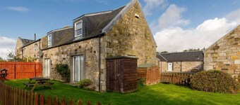 The Steadings - by StayDunfermline