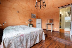 2 camere, ferro/asse da stiro, Wi-Fi gratuito
