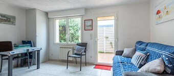 Large house for 10 with pool, in Sarzeau