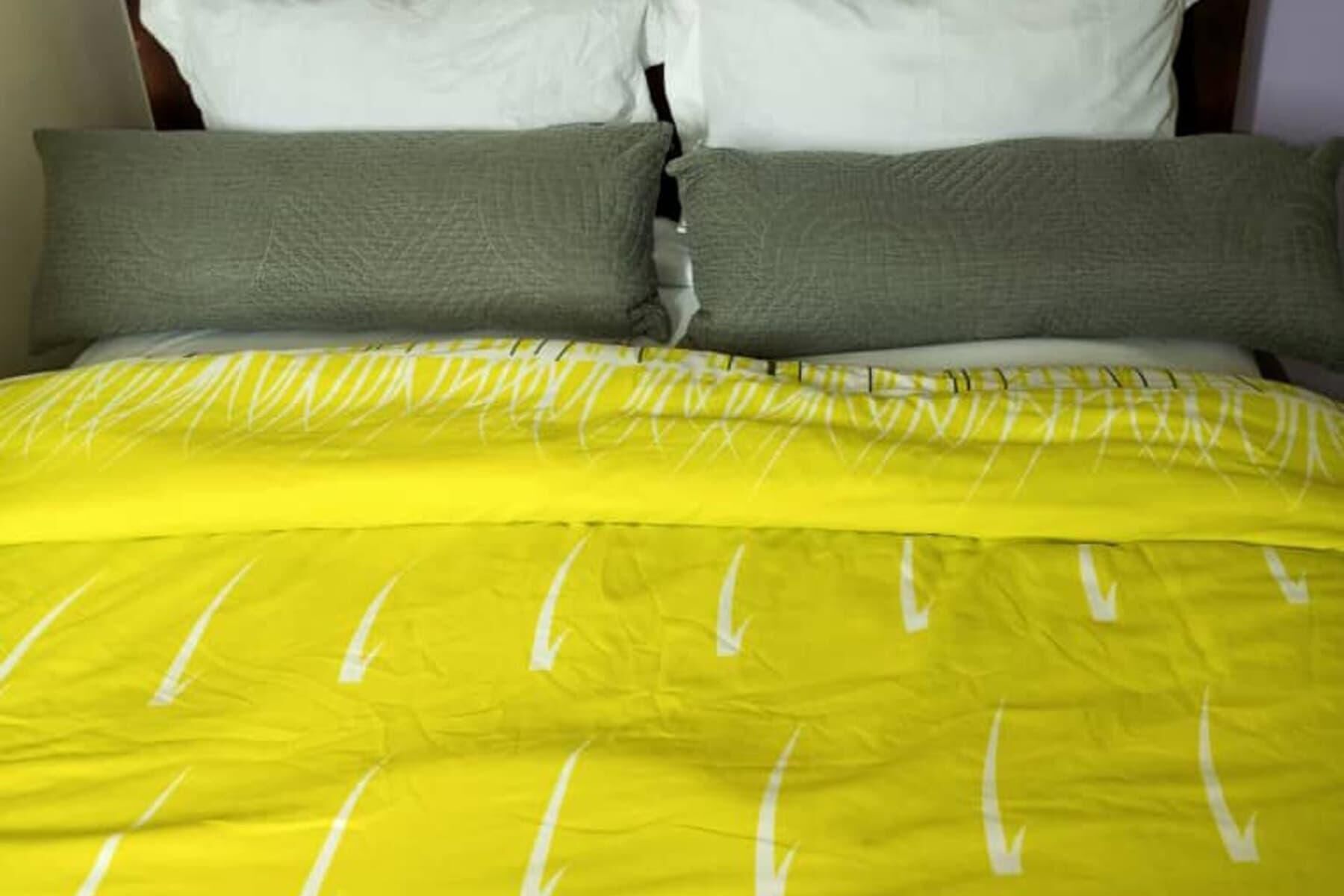 1 dormitorio, tabla de planchar con plancha, wifi gratis y ropa de cama