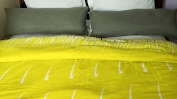 1 dormitorio, tabla de planchar con plancha, wifi gratis y ropa de cama