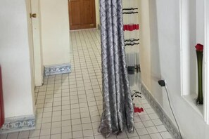 Interior - Beautiful Appartement 2 Beds 2 Toilets ,kitchen (Bonaberi)