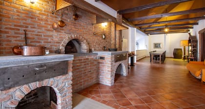 Villa in Piedmont with private pool in the middle of the Tenuta CostaRossa winery