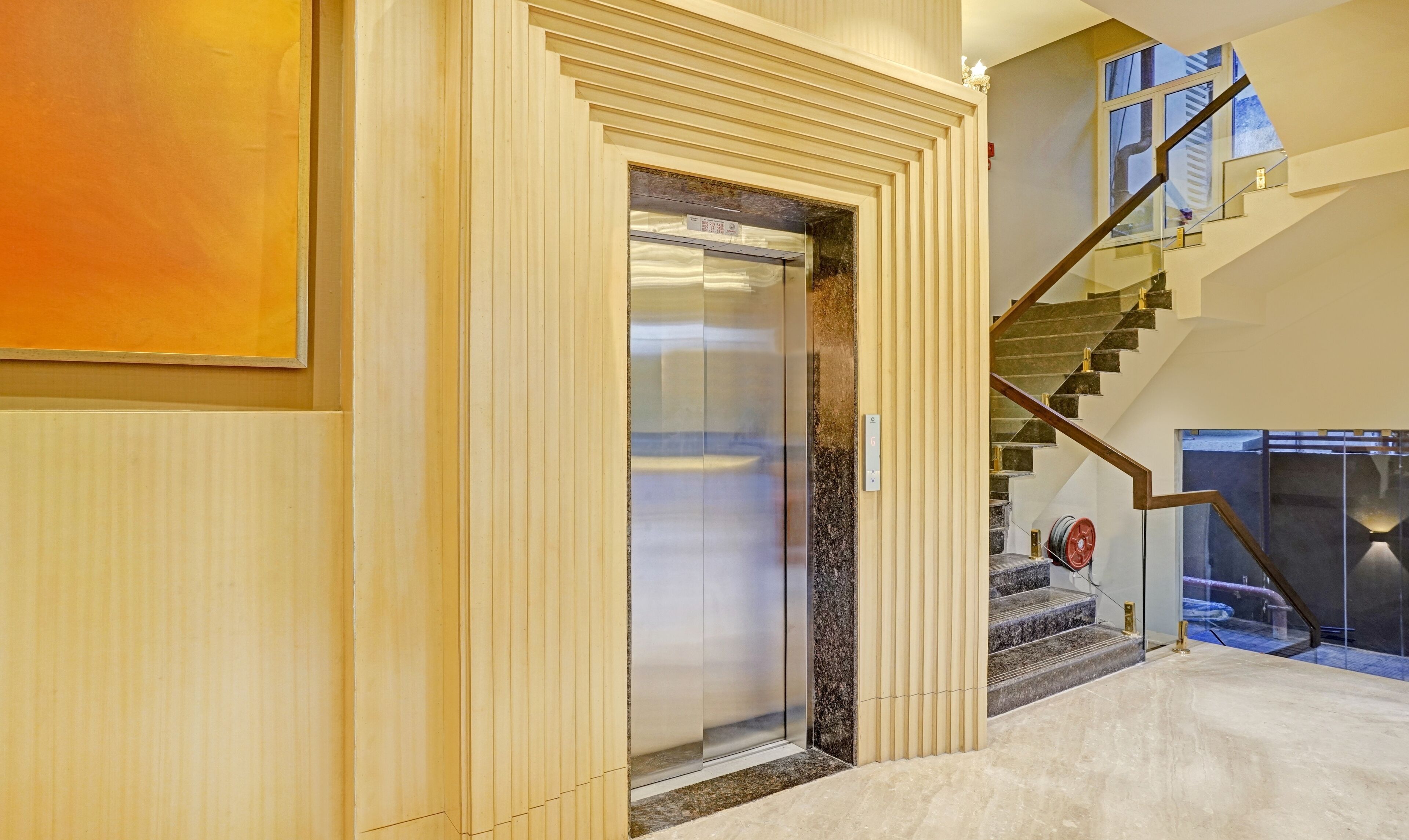 Foto - Treebo Premium Golden Bliss Trimurti Nagar Square