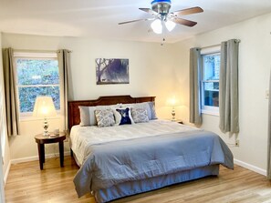 4 عدّة غرف نوم وواي فاي مجانًا وملاءات أسرّة