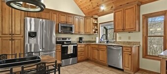 SUMMER GETAWAY! Exclusive July Rates! Book now!