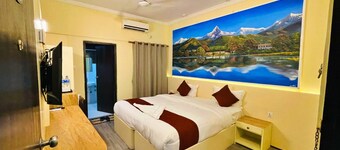 Hotel Peaceland Lumbini