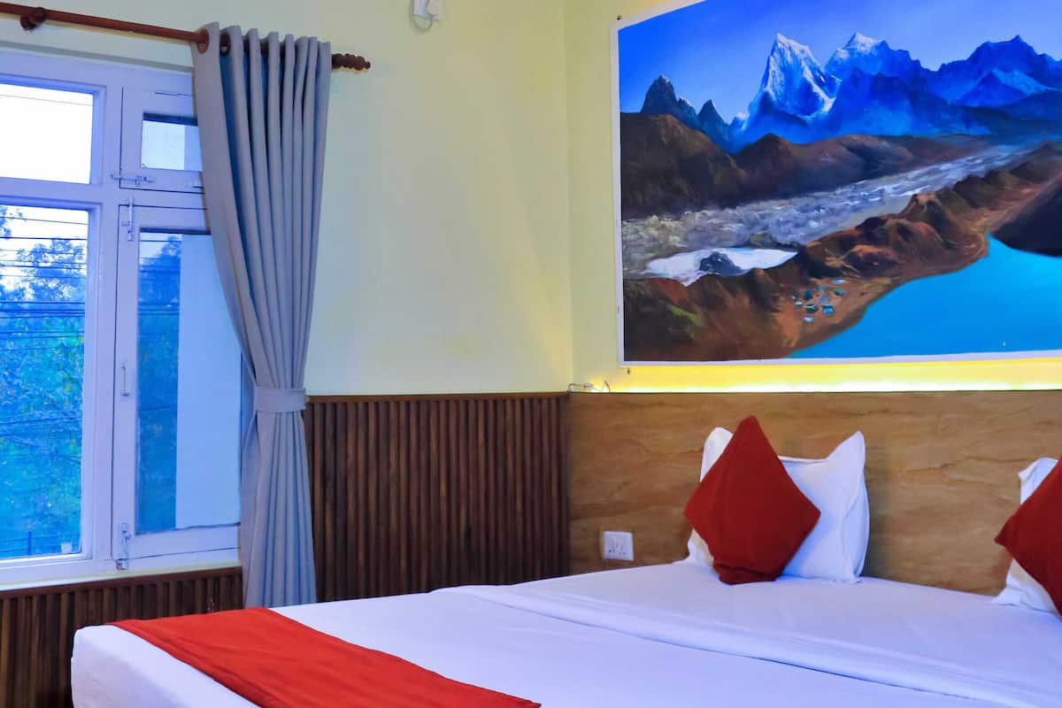 Standard Double Room | Individually decorated, individually furnished, desk, laptop workspace