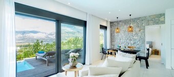 Villa Euphoria Summar