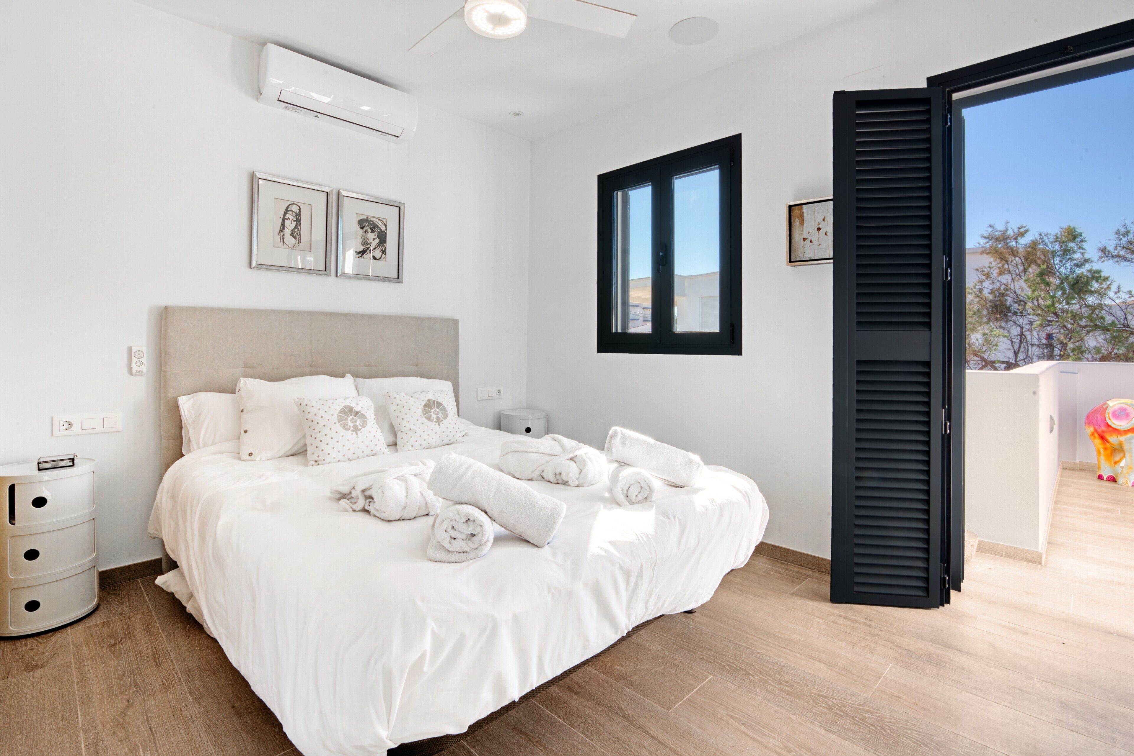 4 Schlafzimmer, Bügeleisen/Bügelbrett, kostenloses WLAN, Bettwäsche