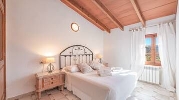 4 sovrum, strykjärn/strykbräda, gratis wi-fi och sängkläder